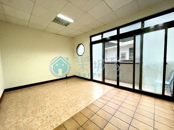 市區稀有/月租$15000可寵2房